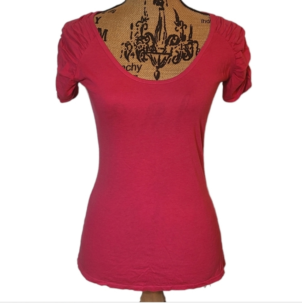 💗✨ Scrunched & Chic · Hot Pink Top · The Limited · Size M